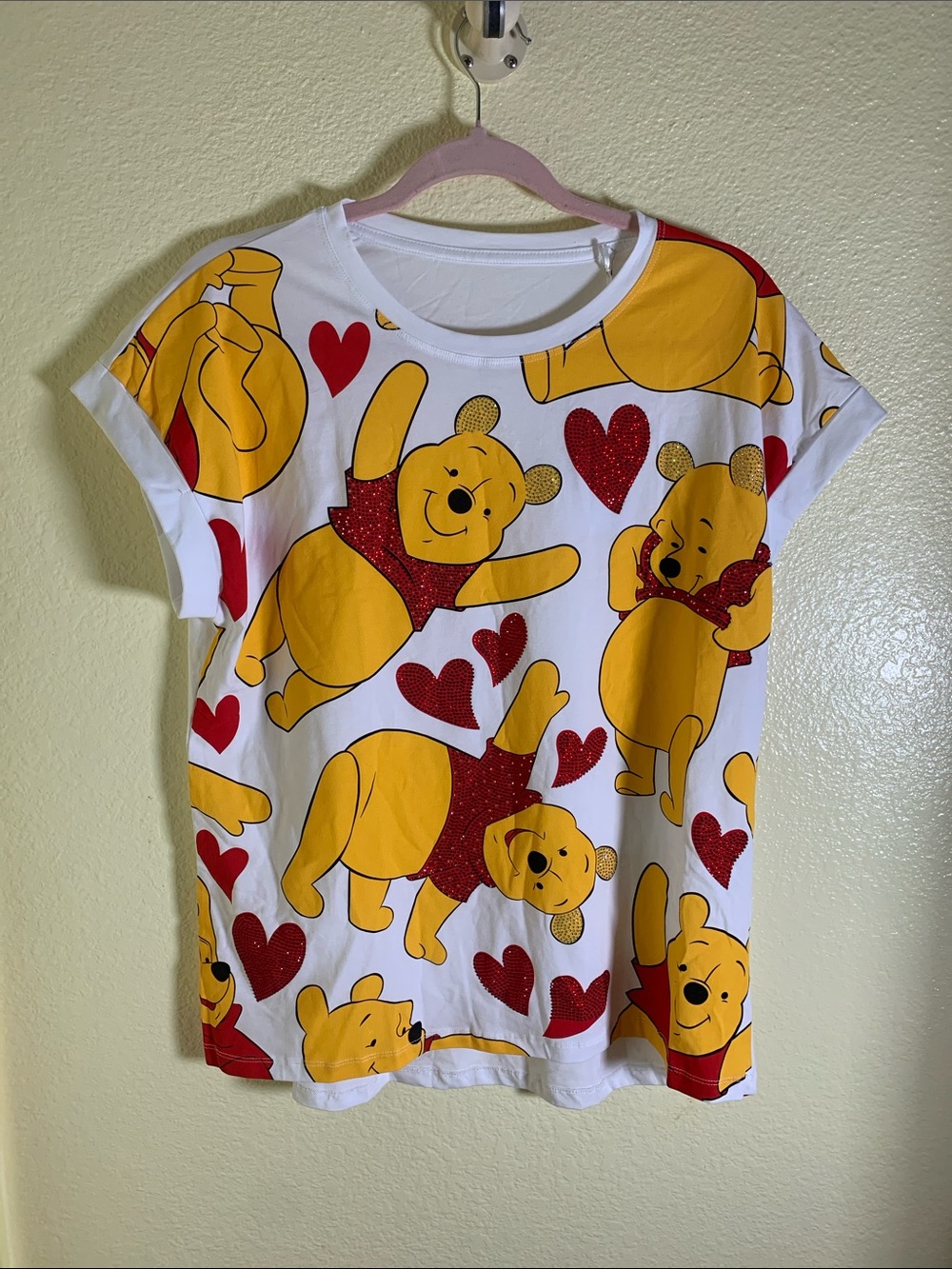 NWOT NWOT White Winnie-the-Pooh Short Sleeve Graphic Tee, Size M